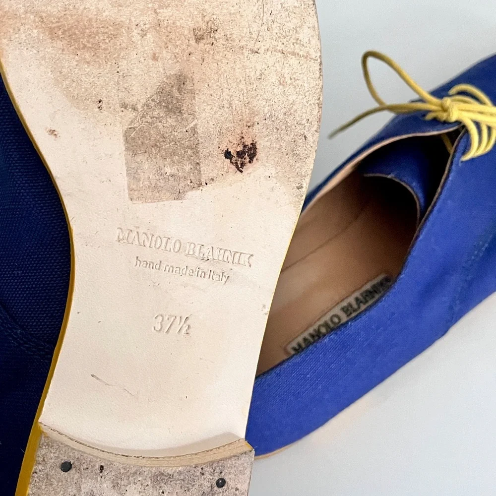 Manolo Blahnik Cobalt Blue Linen Yellow Lace Up Oxford Flats, Size 37.5
